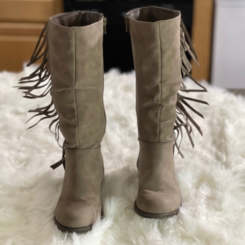 Kid’s high length boots